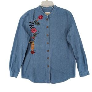 Coldwater Creek Womens Denim Shirt Blue Floral Embroidered Button Up Size S